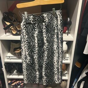Printed pencil skirt medium with side tie